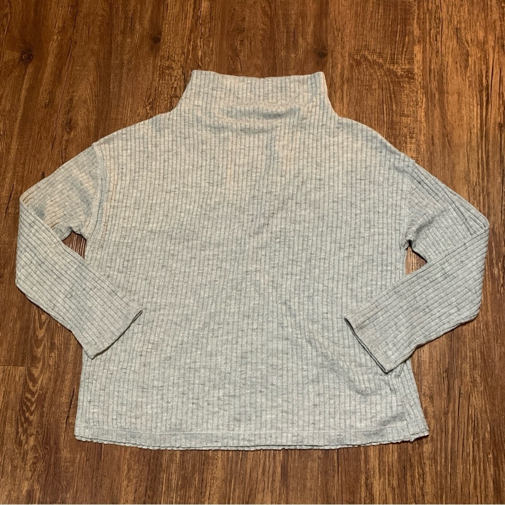 ASTR The Label Grey Cutout Mock Neck Ribbed Knit Sweater Cozy Feminine Size L - Picture 5 of 13